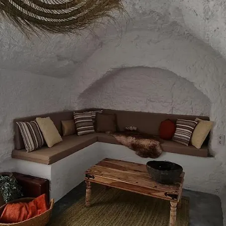 Cuevas Coloraos - La Cuadra Villanueva de las Torres